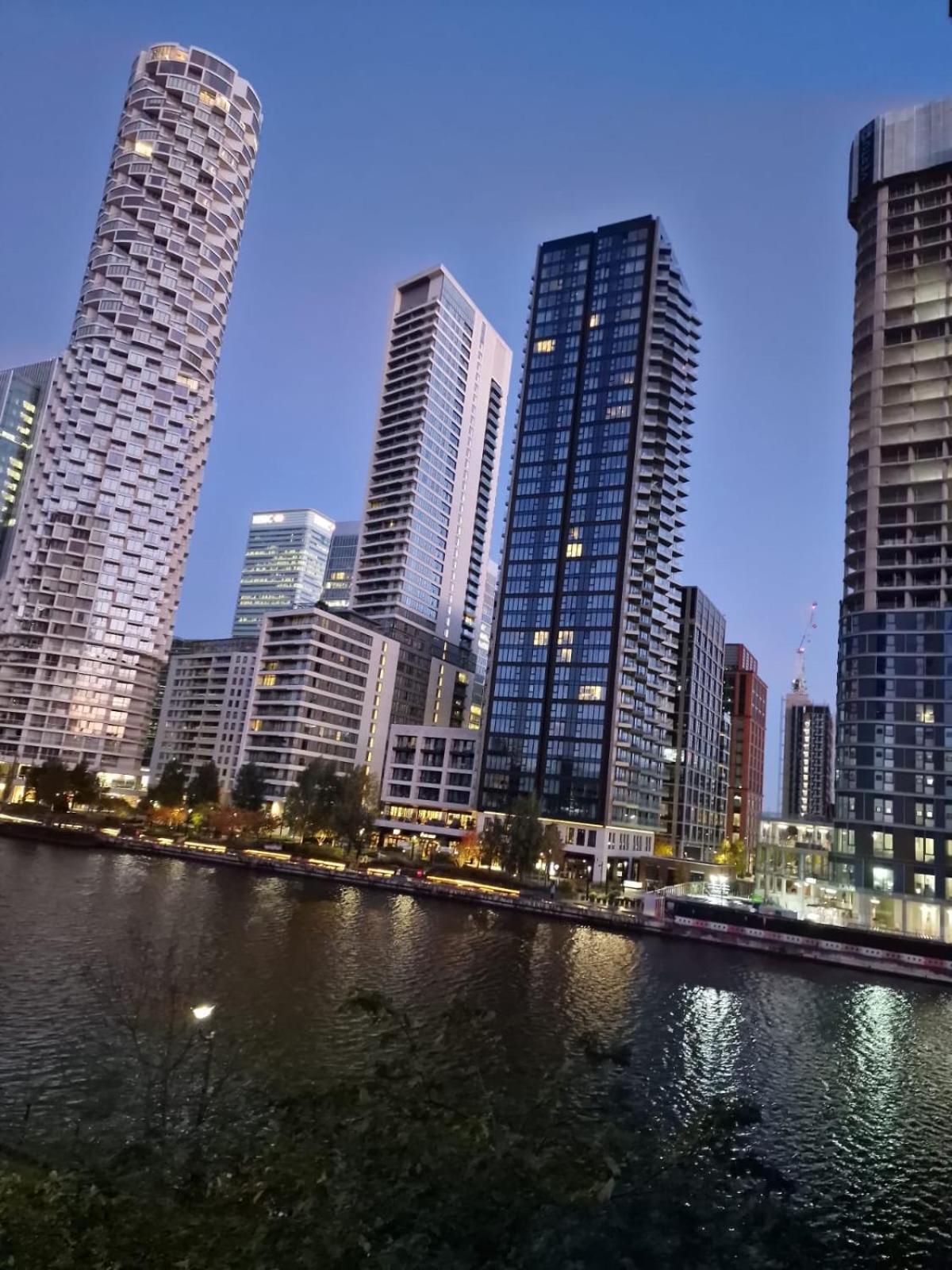 Canary Wharf View * Londra